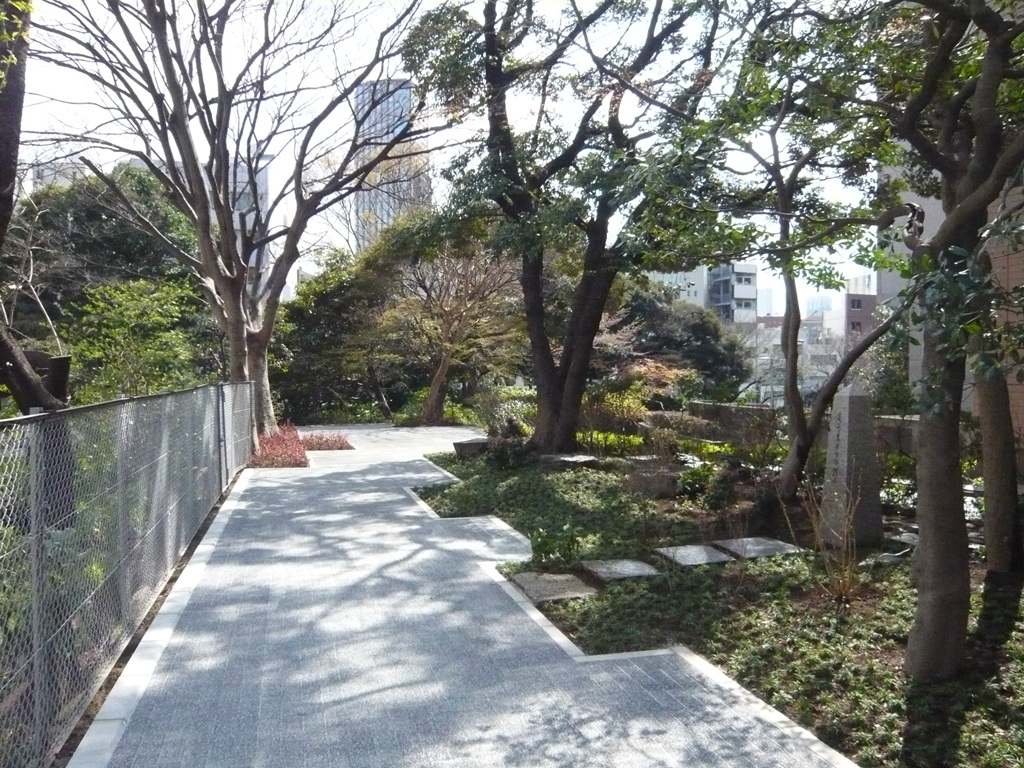 慶應義塾大学 福沢公園