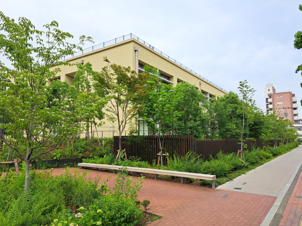 光明学園植栽　野沢園造園部